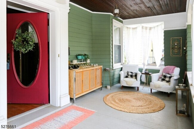 121 Park St in Montclair, NJ - Building Photo - Building Photo