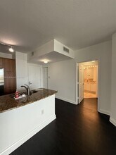 510 NW 84th Ave, Unit 437 in Plantation, FL - Building Photo - Building Photo