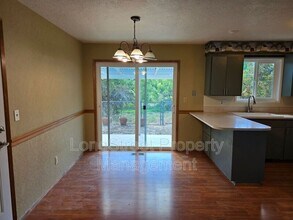 2550 NE Seavy Cir in Corvallis, OR - Building Photo - Building Photo