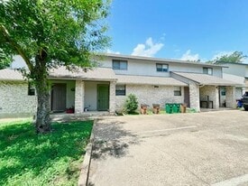 3601 N Hills Dr in Austin, TX - Building Photo