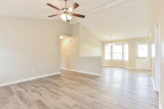 403 Trailsend Ct in La Vergne, TN - Building Photo - Building Photo
