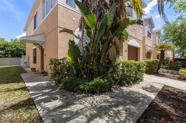 13118 Logan Captiva Ln in Gibsonton, FL - Building Photo - Building Photo