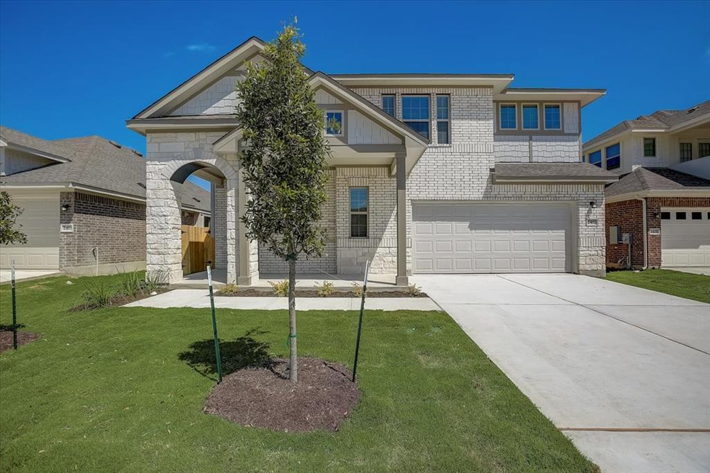 2417 Caddo Canoe Dr in Leander, TX - Building Photo