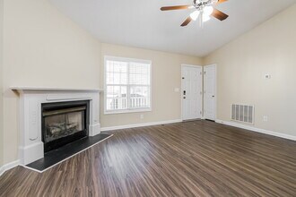 68 Bent Creek Ct in Clayton, NC - Building Photo - Building Photo