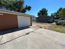 805 North Point Cir in Riverton, WY - Building Photo - Building Photo