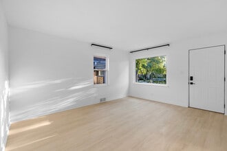 1335 Marengo Ave, Unit 1 in Forest Park, IL - Building Photo - Building Photo