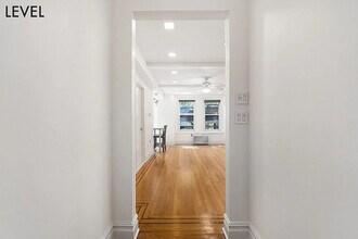 200 W 108th St in New York, NY - Building Photo - Building Photo