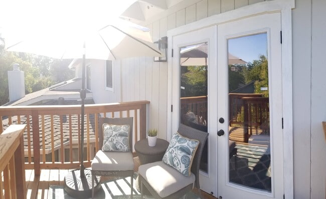 property at 1912 Eversley Plz