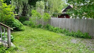 9 Plum Ln, Unit 9 in Bath, ME - Building Photo - Building Photo