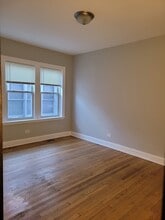 6652 S Rockwell St in Chicago, IL - Building Photo - Building Photo