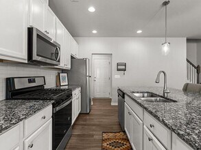 1805 Kauri Cliffs Dr in Fuquay Varina, NC - Building Photo - Building Photo