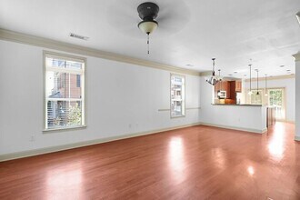 541 Perimeter Walk in Dunwoody, GA - Building Photo - Building Photo