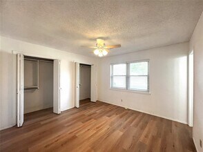 1024 S Highland Dr in Mustang, OK - Building Photo - Building Photo
