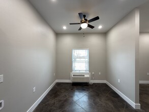 2110 Case St in Batesville, AR - Building Photo - Building Photo