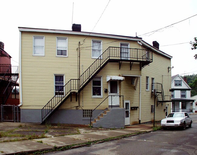 2508 18th St in Pittsburgh, PA - Foto de edificio - Building Photo