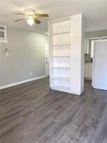 404 Swanee Dr in Austin, TX - Building Photo