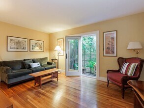53 Sacramento St in Cambridge, MA - Building Photo - Building Photo