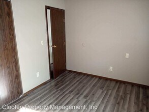 1011 S 3rd St in Bismarck, ND - Building Photo - Building Photo