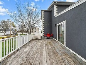 15 Ancona Rd in Worcester, MA - Foto de edificio - Building Photo