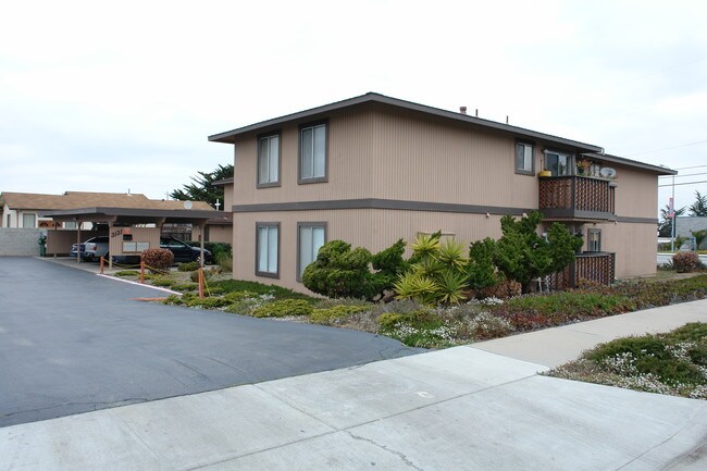 3131 Bayer St in Marina, CA - Building Photo - Building Photo