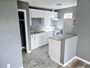 534 N Bliss St in Anchorage, AK - Building Photo - Building Photo