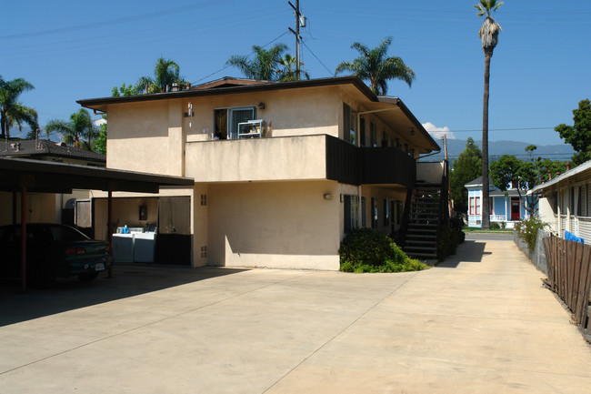 1627 Bath St in Santa Barbara, CA - Building Photo - Building Photo