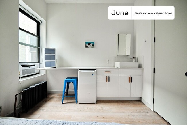 Room in Shared 3 bed/3 bath home in Queens, NY - Foto de edificio - Building Photo