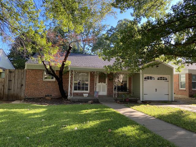 4305 Curzon Ave in Fort Worth, TX - Building Photo