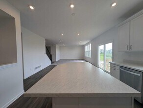 832 Callaway Ln in Sunbury, OH - Building Photo - Building Photo