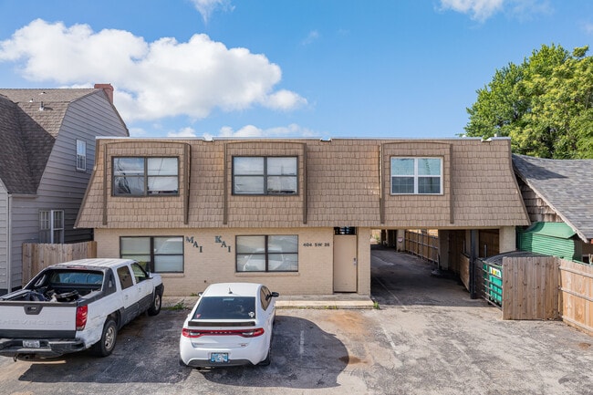 The Apartments at Melrose Place in Oklahoma City, OK - Building Photo - Building Photo