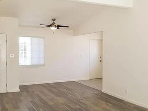 1120 W Ave J14 in Lancaster, CA - Building Photo - Building Photo