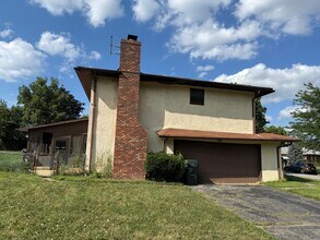 1239 Bradshire Dr in Columbus, OH - Building Photo - Building Photo