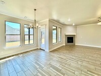 14524 Rochefort Ln in Oklahoma City, OK - Foto de edificio - Building Photo