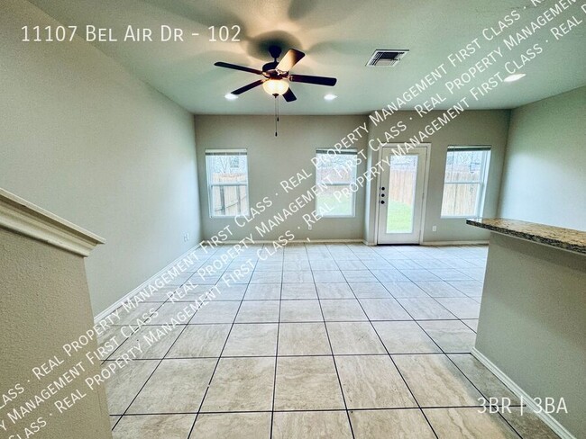 11107 Belair Dr in San Antonio, TX - Building Photo - Building Photo