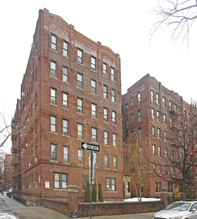 250 ocean parkway in Brooklyn, NY - Building Photo - Building Photo