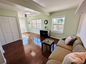 1308 Drexel Ave in Miami Beach, FL - Building Photo - Building Photo