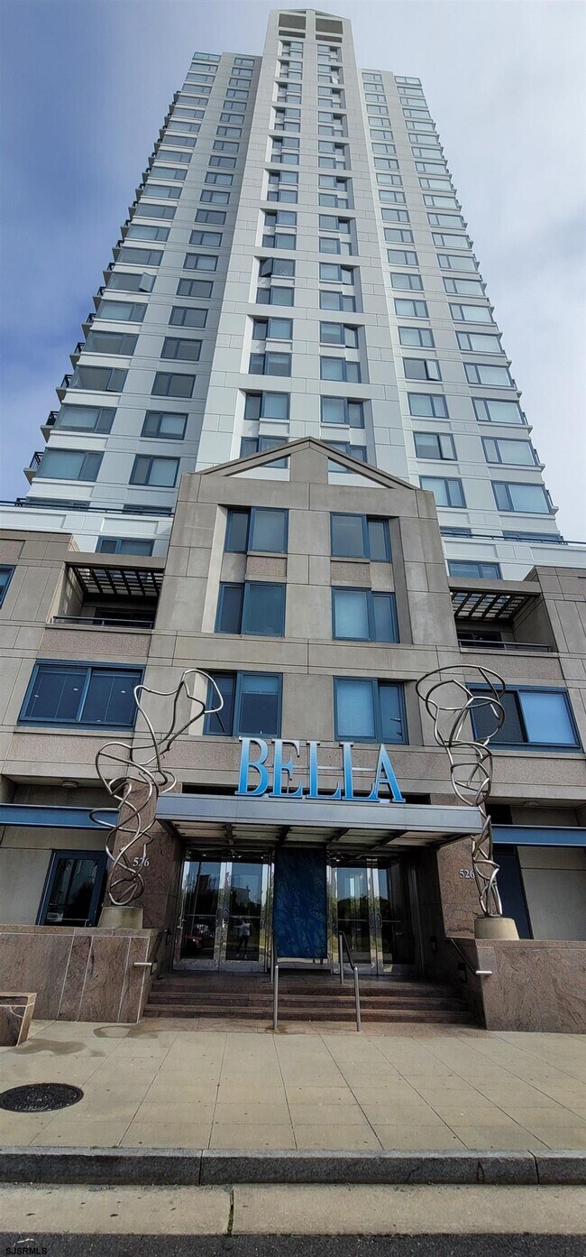 526 Pacific Ave in Atlantic City, NJ - Building Photo - Building Photo