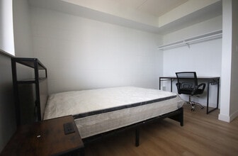 University Place - 50 University Ave E in Waterloo, ON - Building Photo - Building Photo