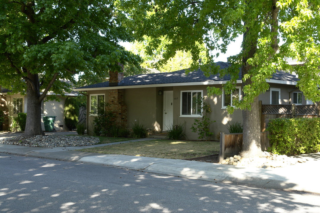 432-434 Waverley St in Menlo Park, CA - Building Photo