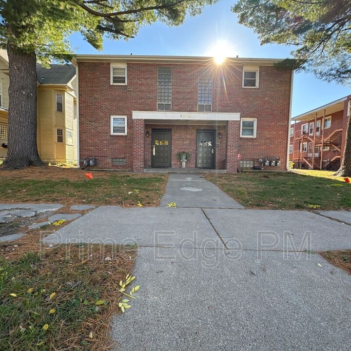 1709 B St in Lincoln, NE - Foto de edificio