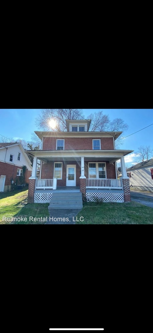 property at 1905 Dale Ave SE