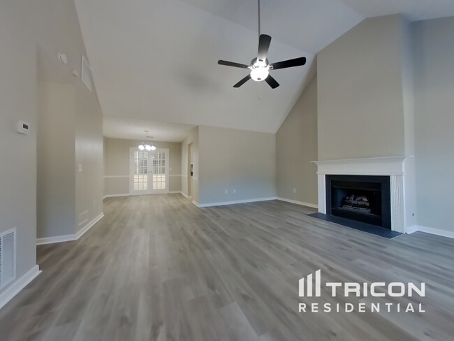 827 Grindstone Ct in Marietta, GA - Building Photo - Building Photo