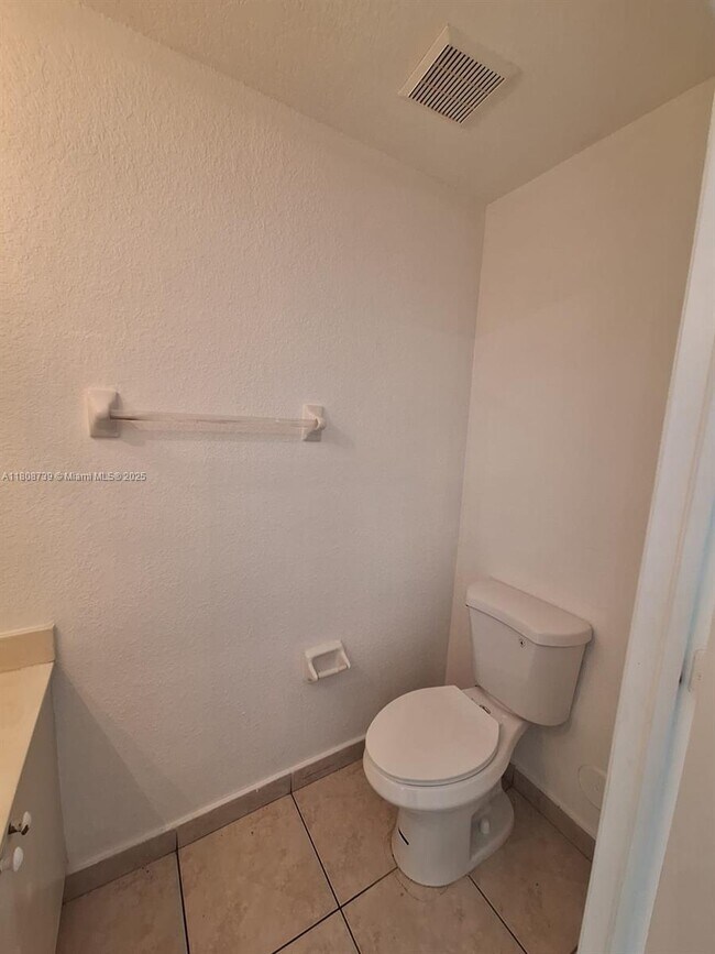 1654 SE 31st Ct in Homestead, FL - Building Photo - Building Photo