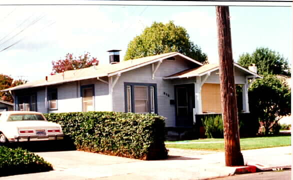 915 Beaver St in Santa Rosa, CA - Foto de edificio - Building Photo