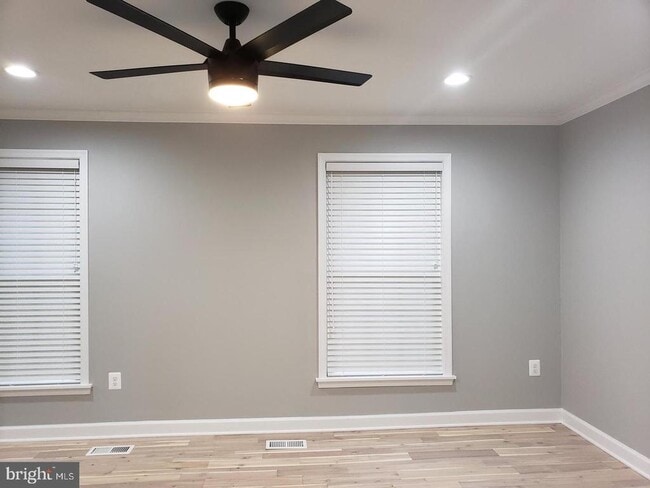 2510 S Walter Reed Dr in Arlington, VA - Building Photo - Building Photo