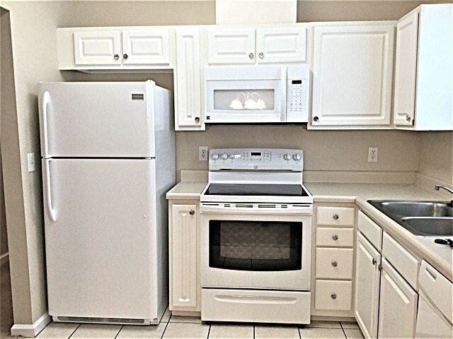 121 Cameron Way Cir in Winston-Salem, NC - Building Photo - Building Photo