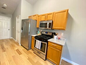 6054 Lights Ferry Rd in Flowery Branch, GA - Building Photo - Building Photo