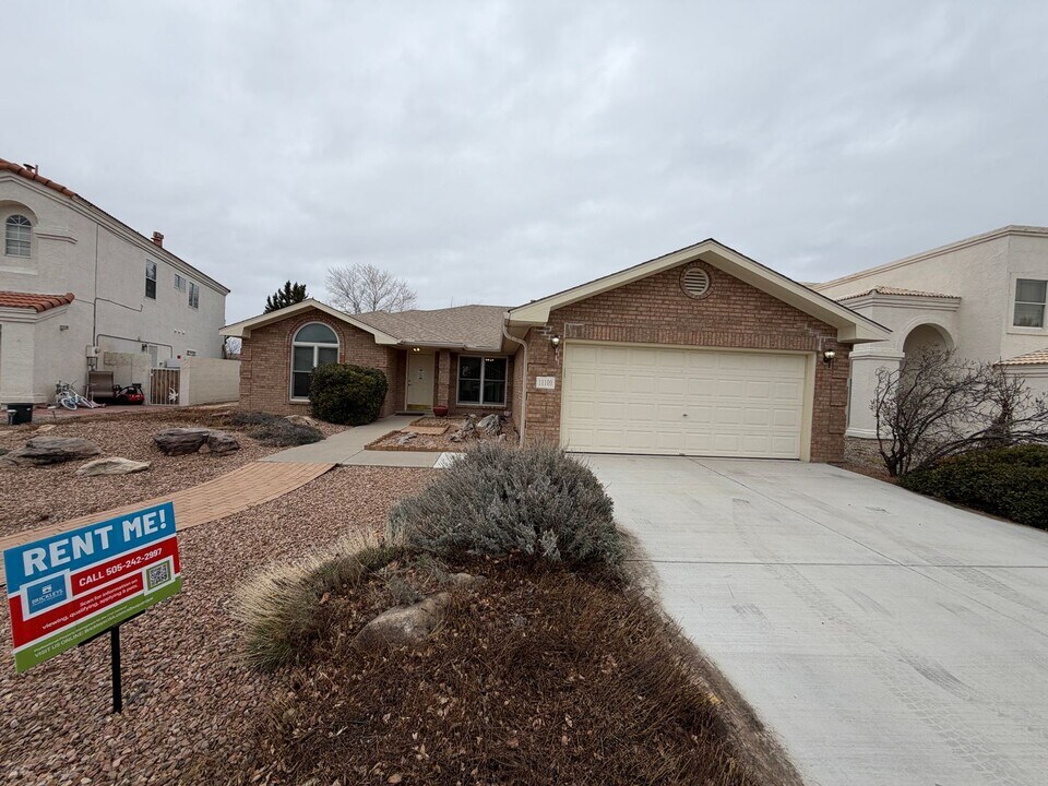 11109 Canyonlands Ct SE in Albuquerque, NM - Building Photo