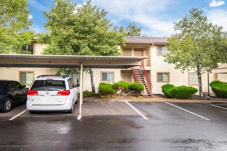 2401 West St in Flagstaff, AZ - Building Photo - Building Photo