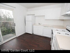 4060 Janice Dr in Atlanta, GA - Building Photo - Building Photo